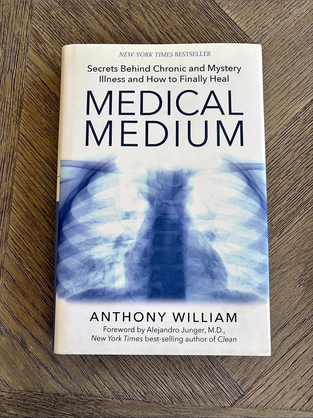 Medical Medium by Anthony William - Hardcover Nonfiction